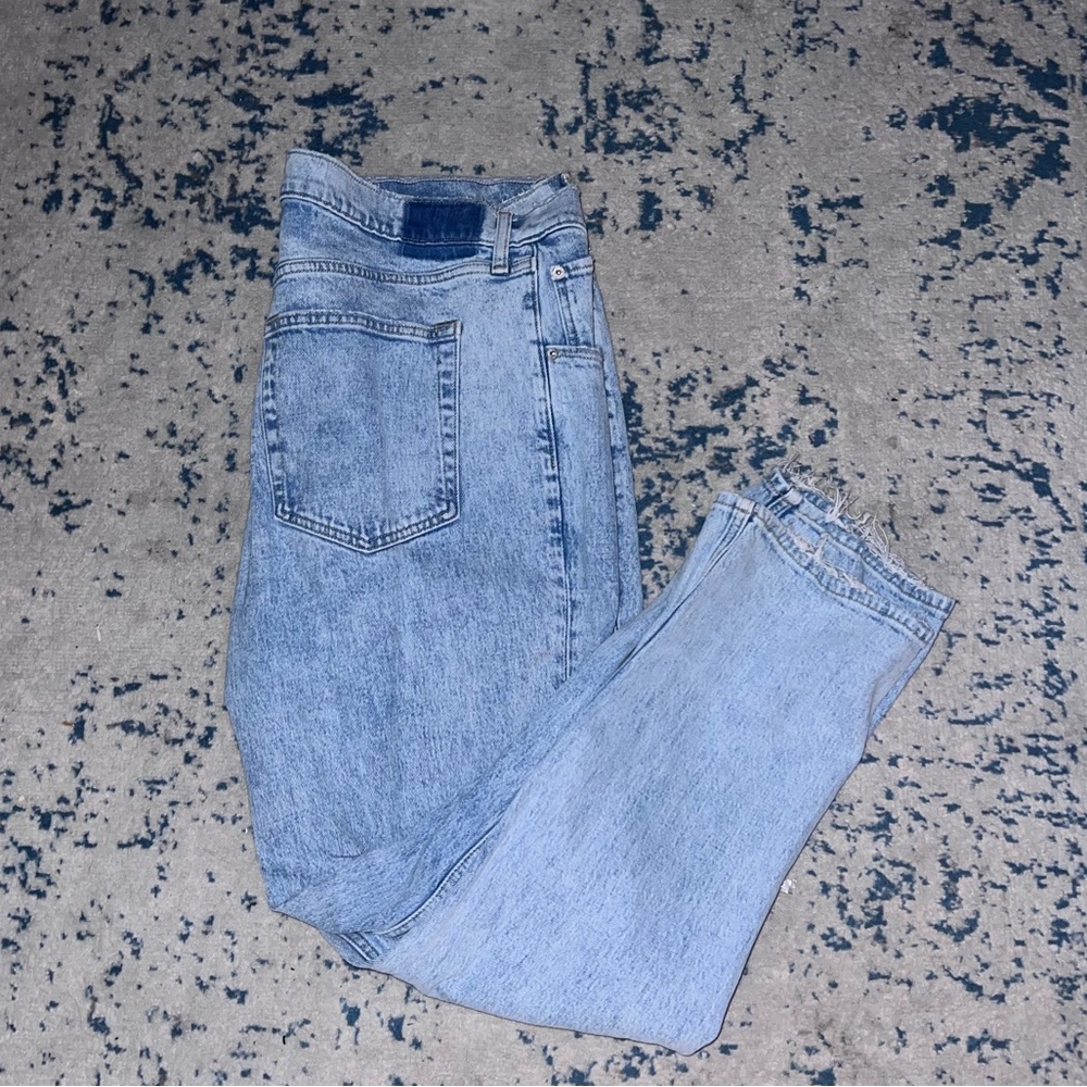 Abercrombie Ultra High Rise 90s Straight Jean